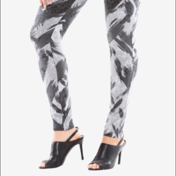 Roaman’s • Brushstroke Print Legging - Picture 3 of 7